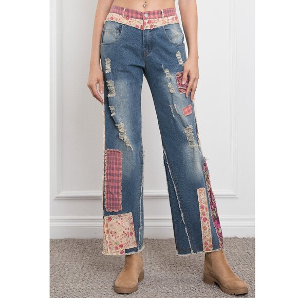 BlueVelvet Distressed Patchwork Washed Jeans - Picture 1 of 8